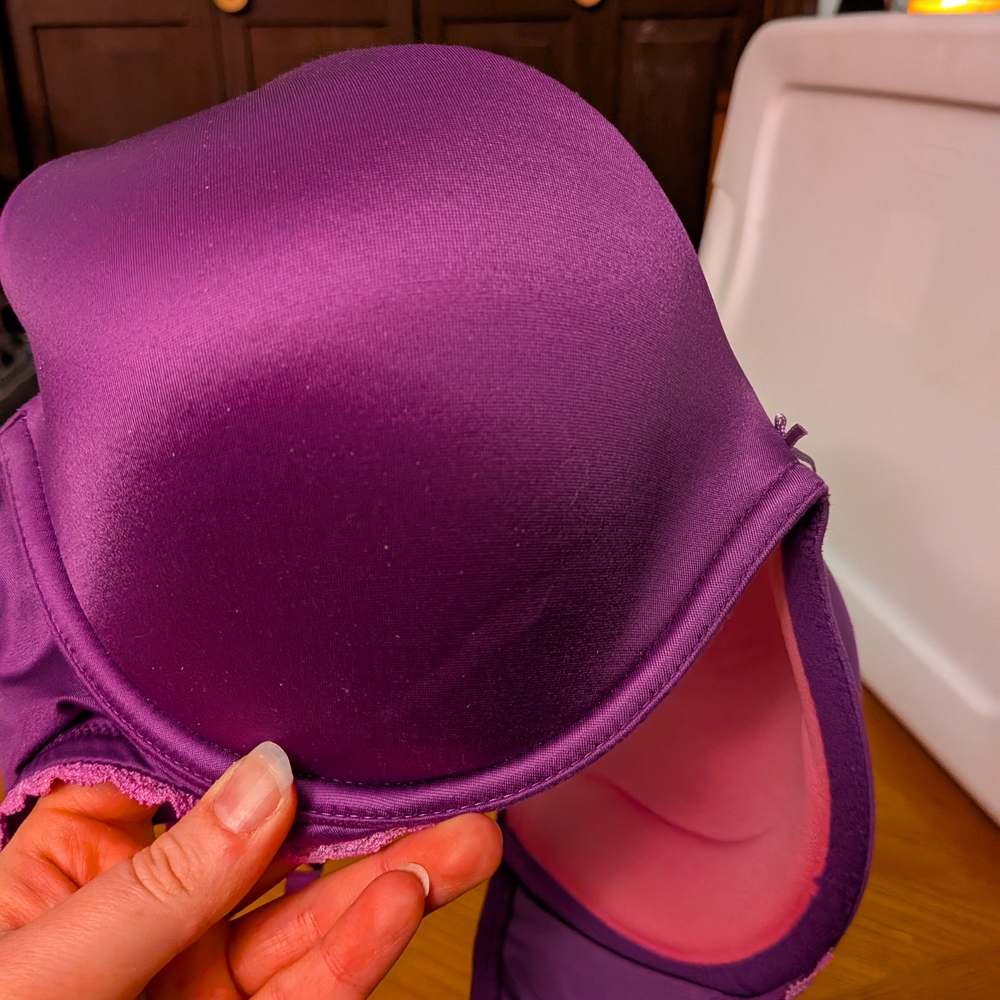 36D Victoria's Secret & Cacique Red, Mint, and Purple Bra Bundle - Picture 16 of 16